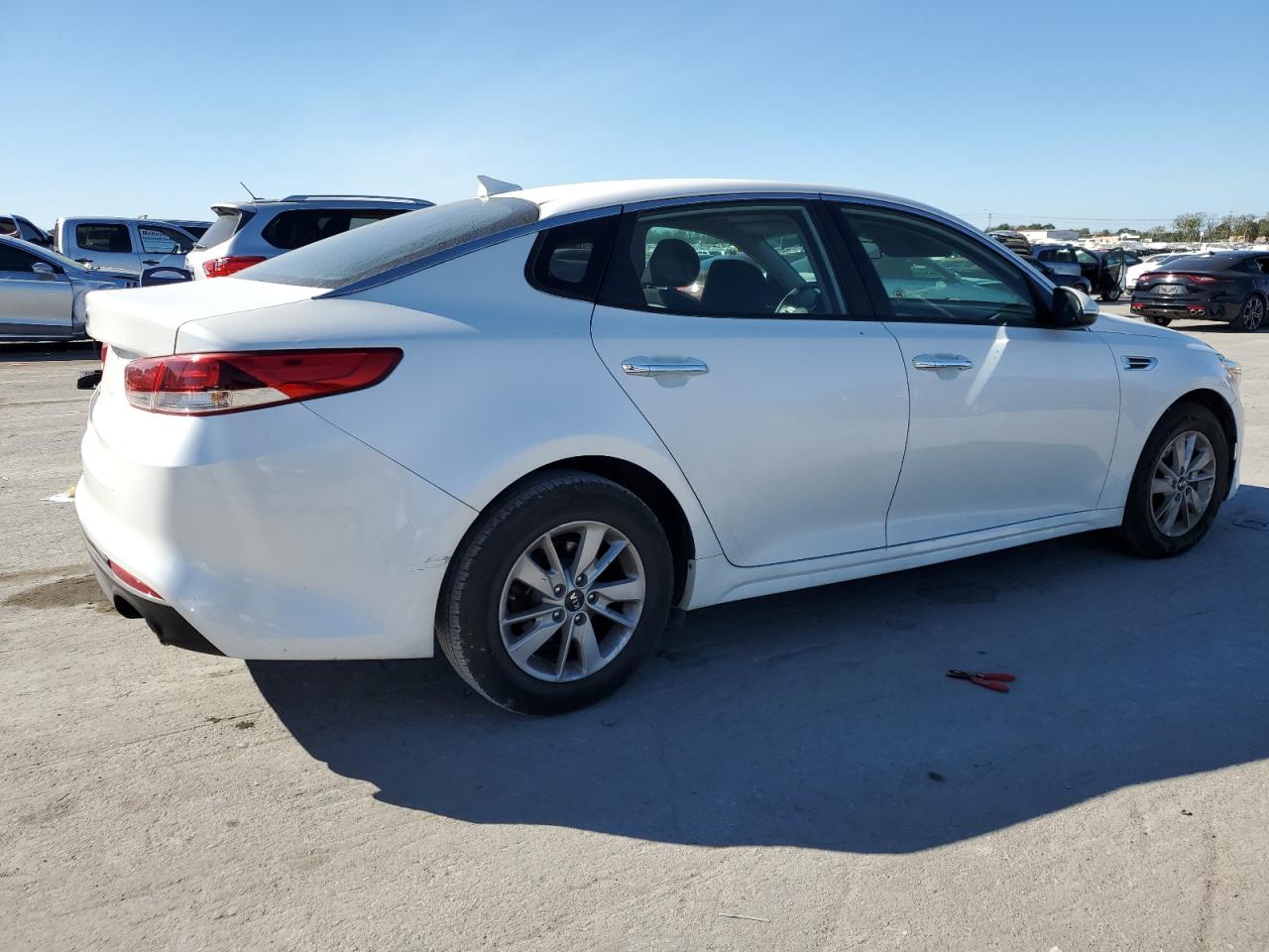 2018 Kia Optima - Image 3