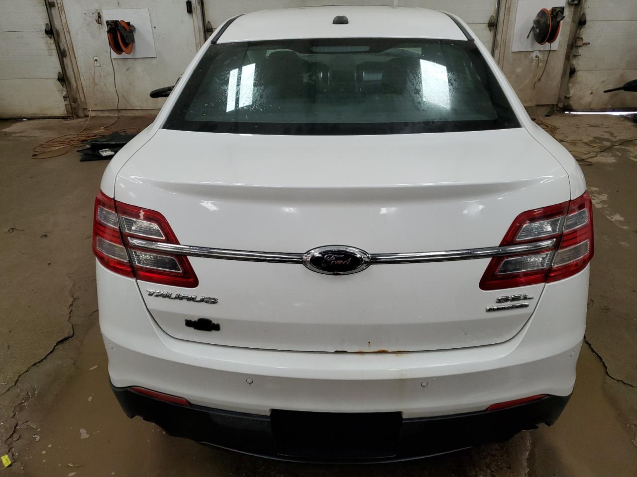 1FAHP2E81EG100363 2014 Ford Taurus Sel