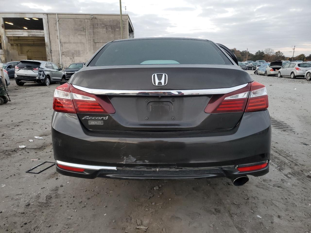 2017 Honda Accord Lx VIN: 1HGCR2F33HA213046 Lot: 78134054