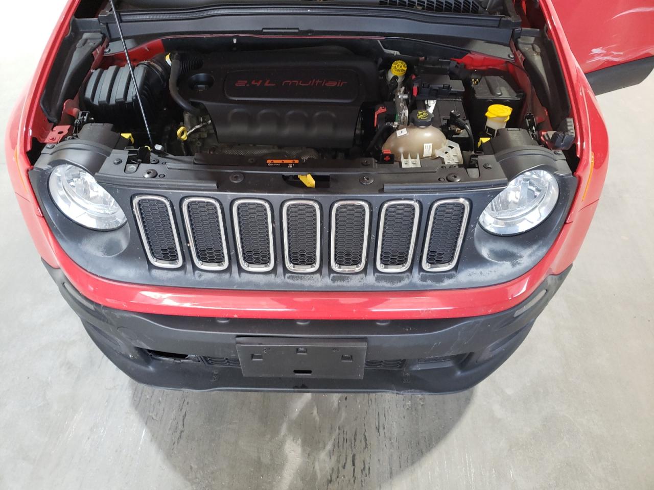 2017 Jeep Renegade - Image 12