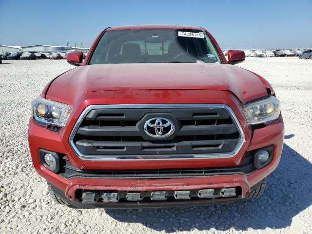  TOYOTA TACOMA 2017 Красный