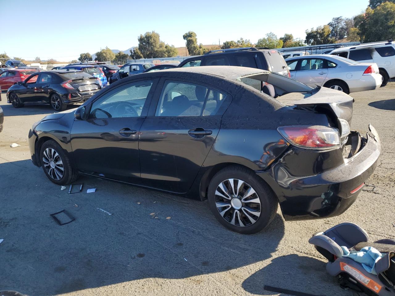 2013 Mazda 3 - Image 2