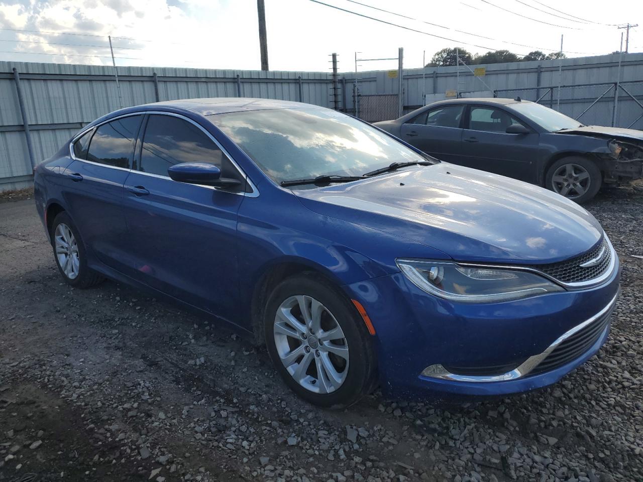 VIN 1C3CCCAB3FN537838 2015 CHRYSLER 200 no.4