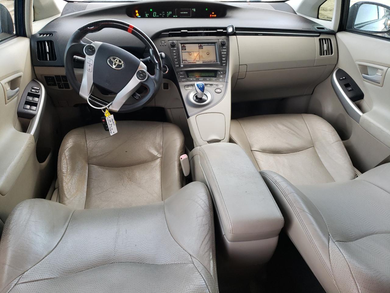 2010 Toyota Prius - Image 8