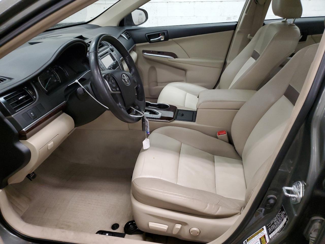 2012 Toyota Camry - Image 7