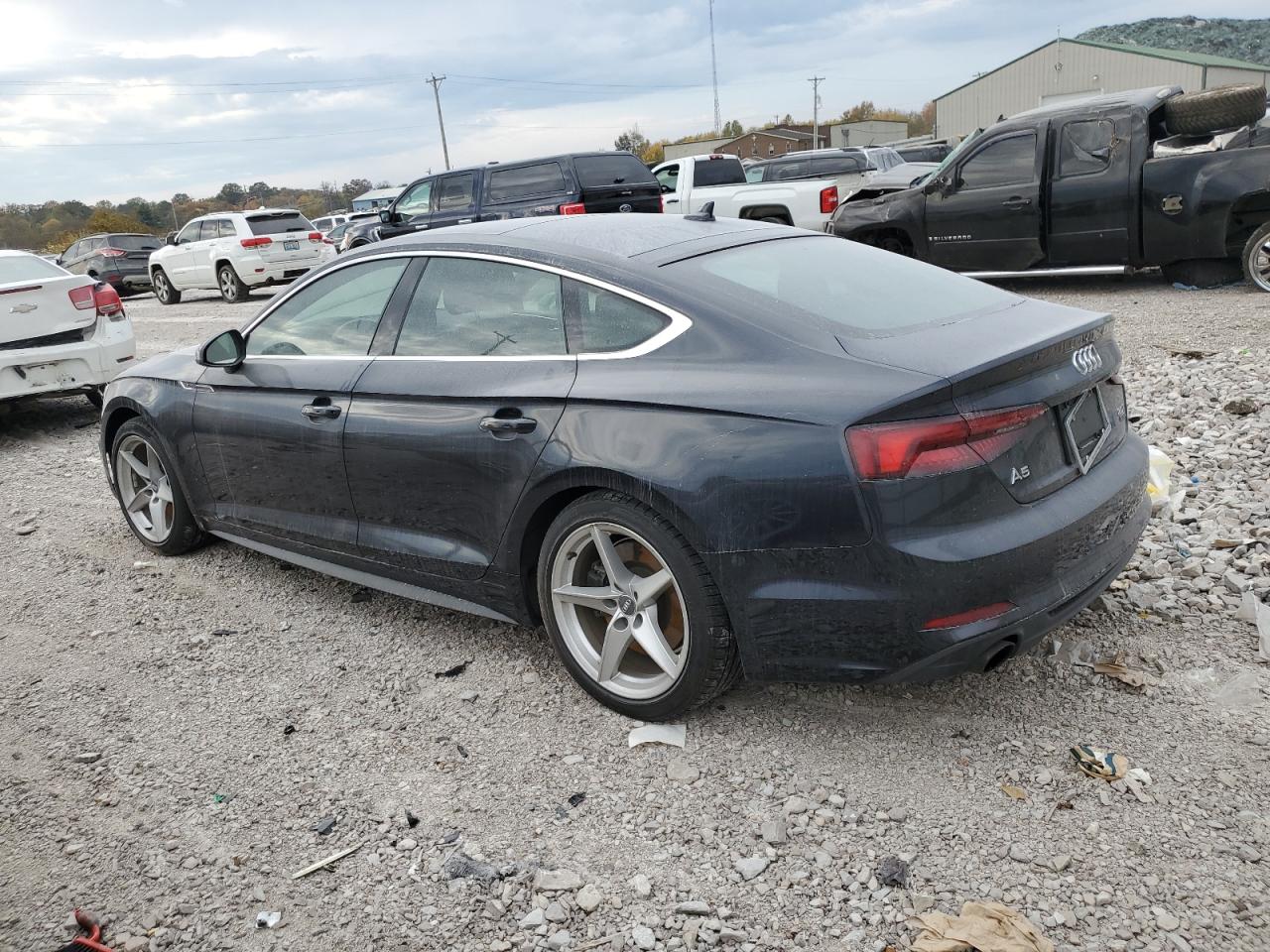 VIN WAUENCF57JA056716 2018 AUDI A5 no.2