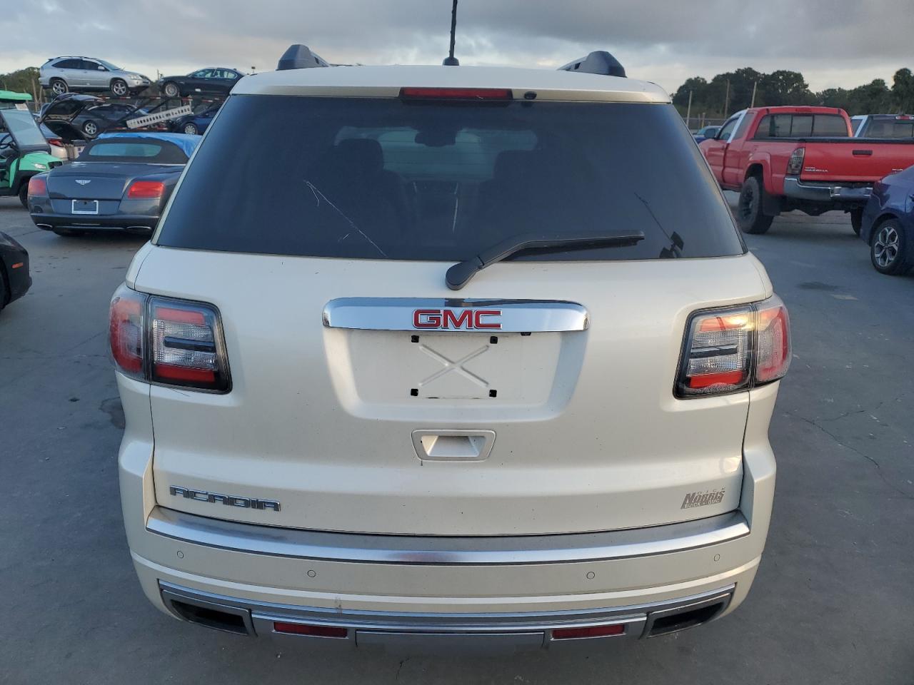 2014 GMC Acadia Denali VIN: 1GKKRTKD4EJ231277 Lot: 76037854