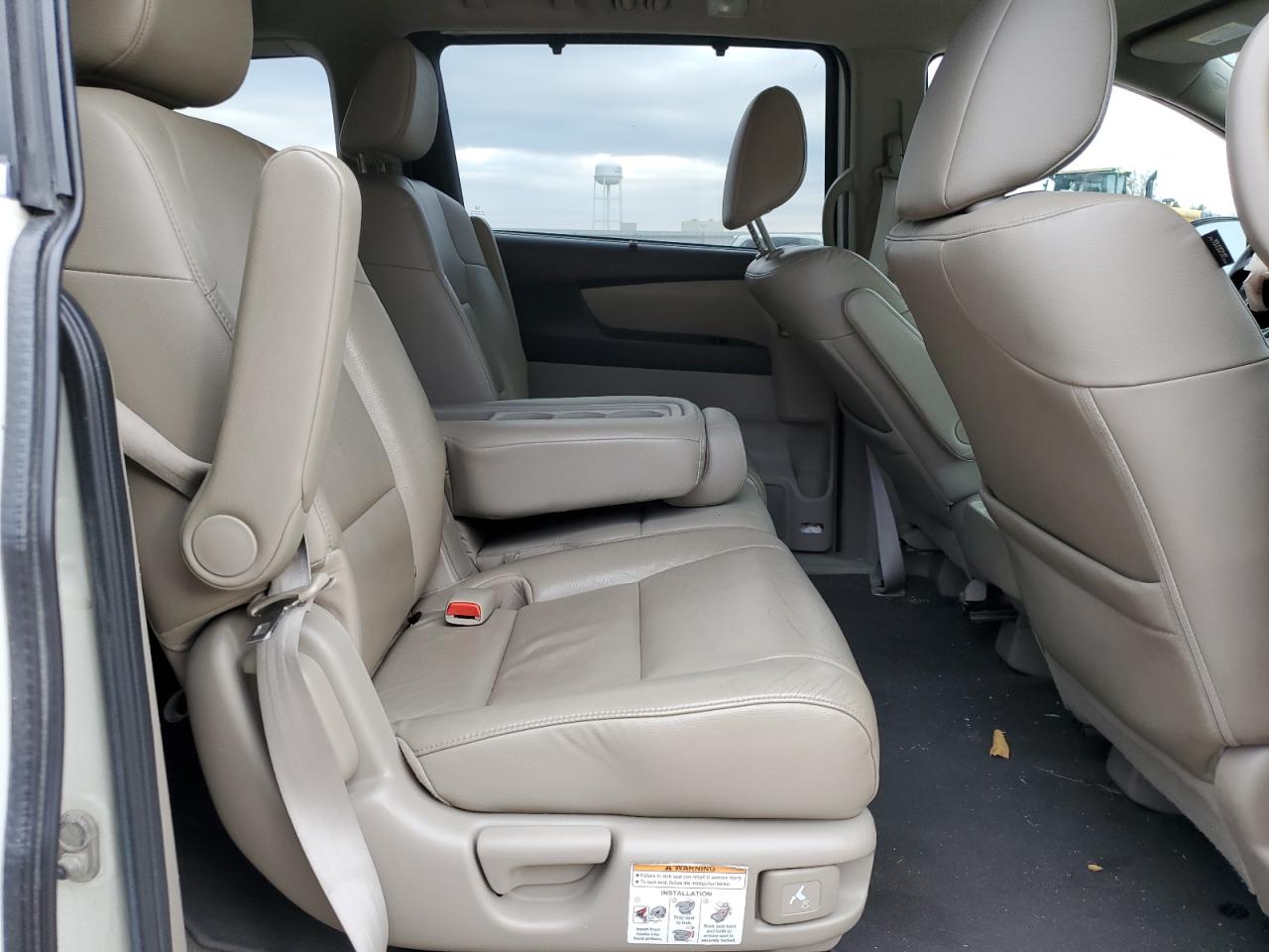 2014 Honda Odyssey - Image 12