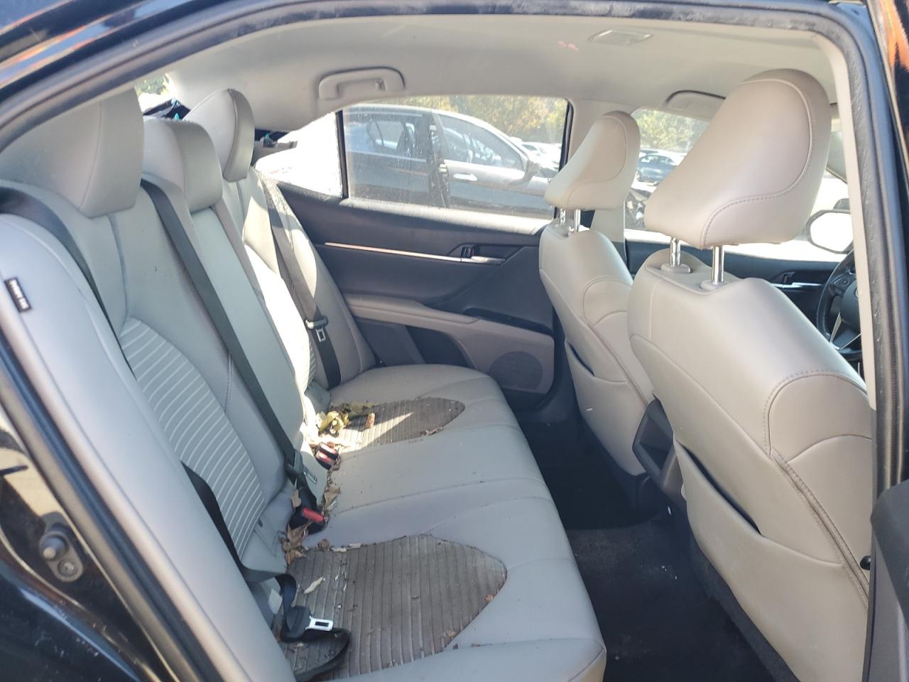 2020 Toyota Camry - Image 10