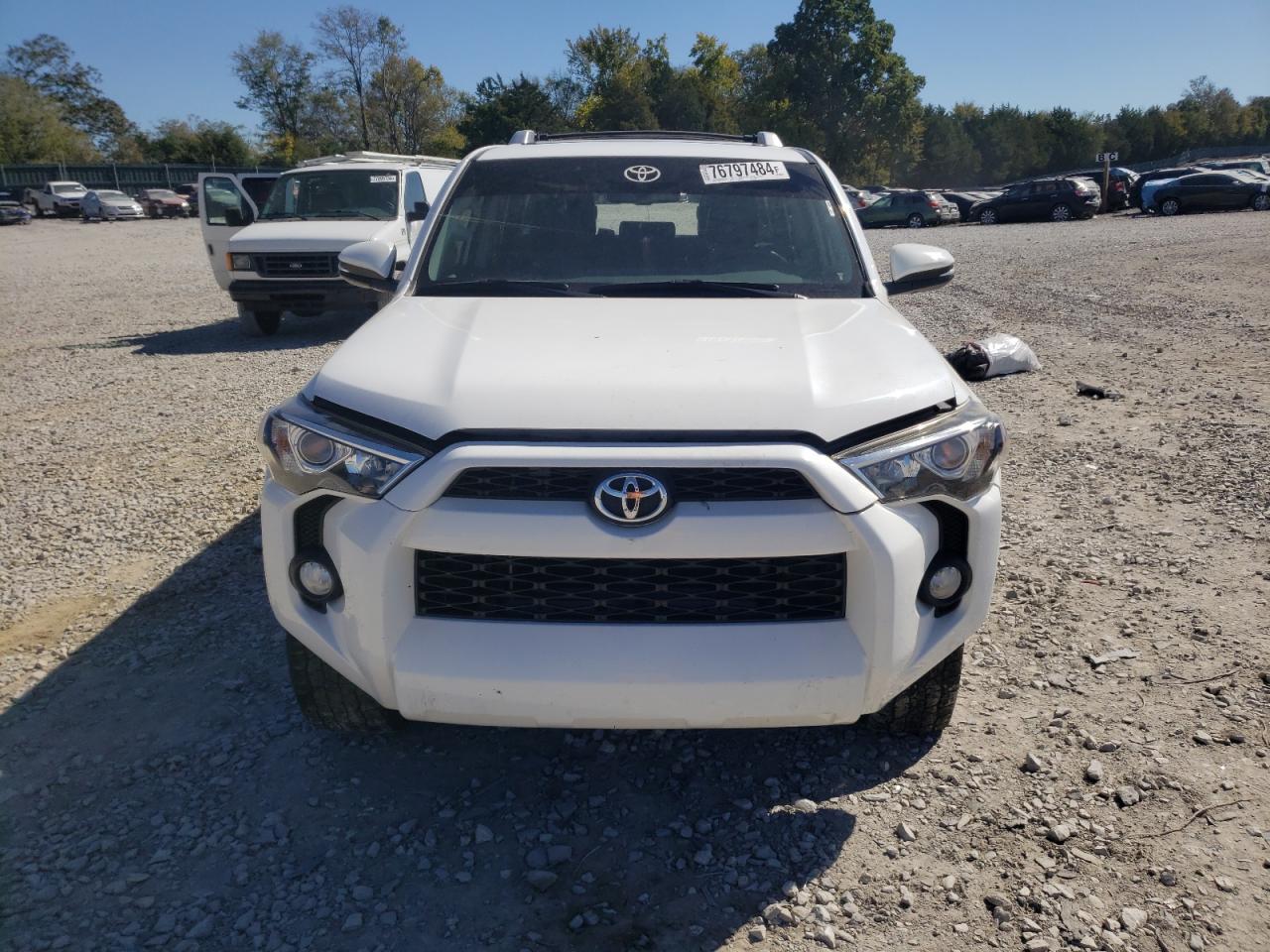 2017 Toyota 4Runner - Image 5