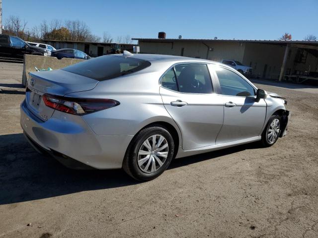 4T1C31AK2NU599036 Toyota Camry LE 3