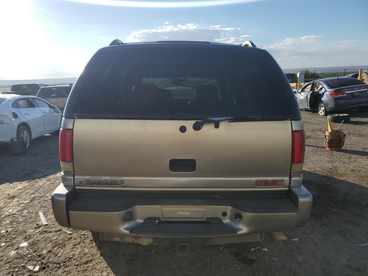 2001 GMC Jimmy VIN: 1GKDT13W212223469 Lot: 73249724