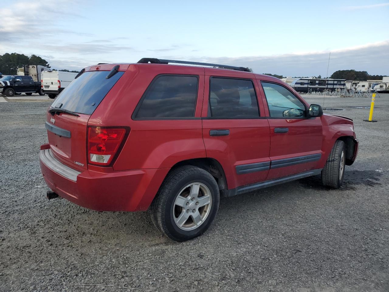 2005 Jeep Grand Cherokee - Image 3