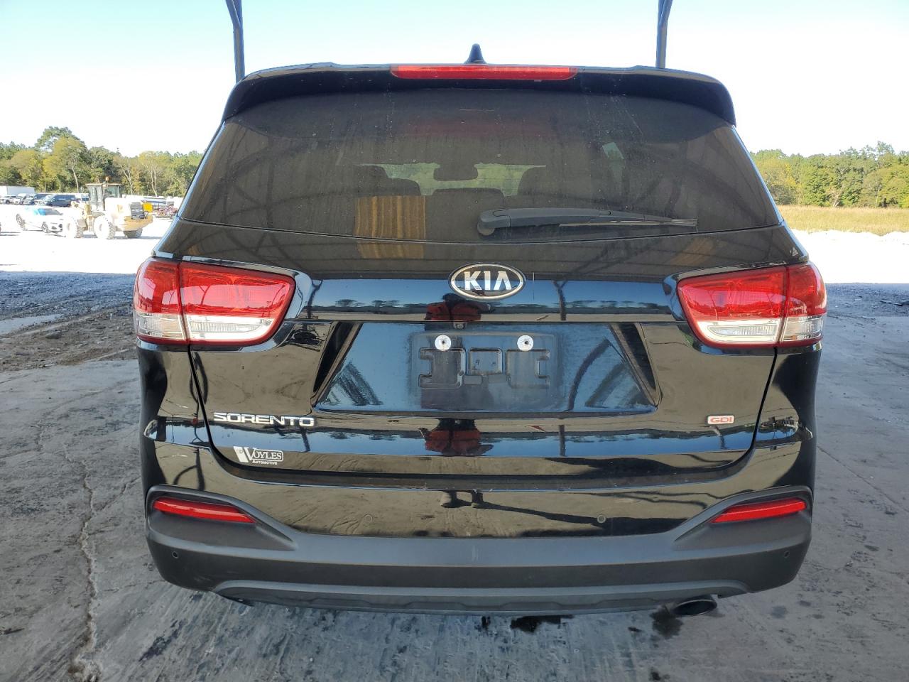 2018 Kia Sorento Lx VIN: 5XYPG4A31JG357323 Lot: 75620424