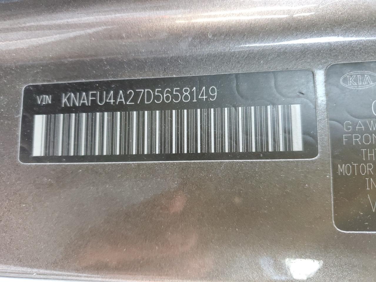 2013 Kia Forte - Image 12