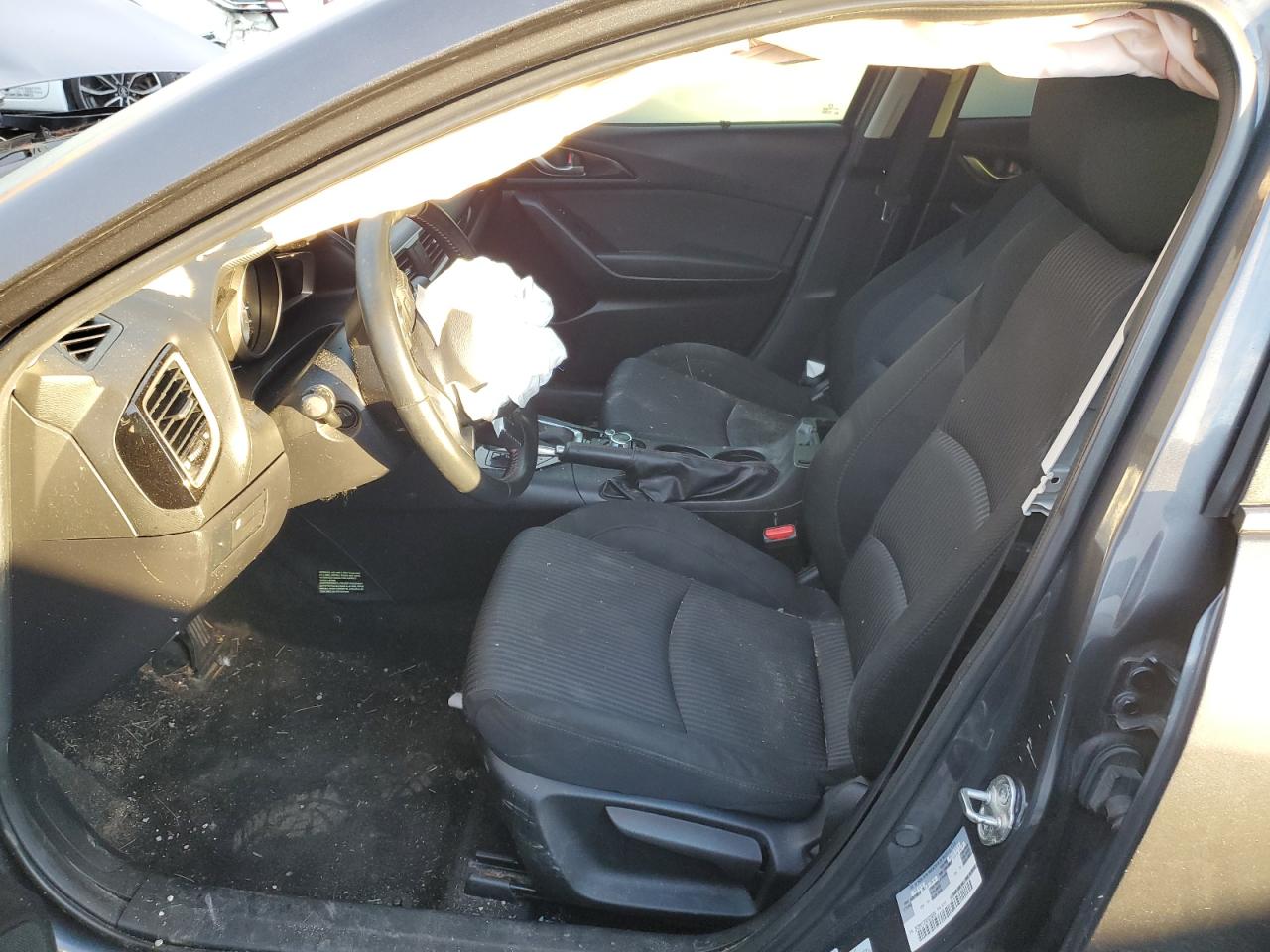 2016 Mazda 3 - Image 7