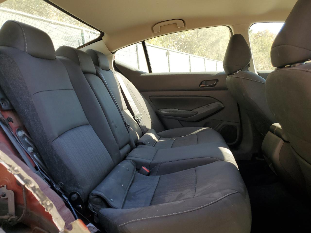 2024 Nissan Altima - Image 10