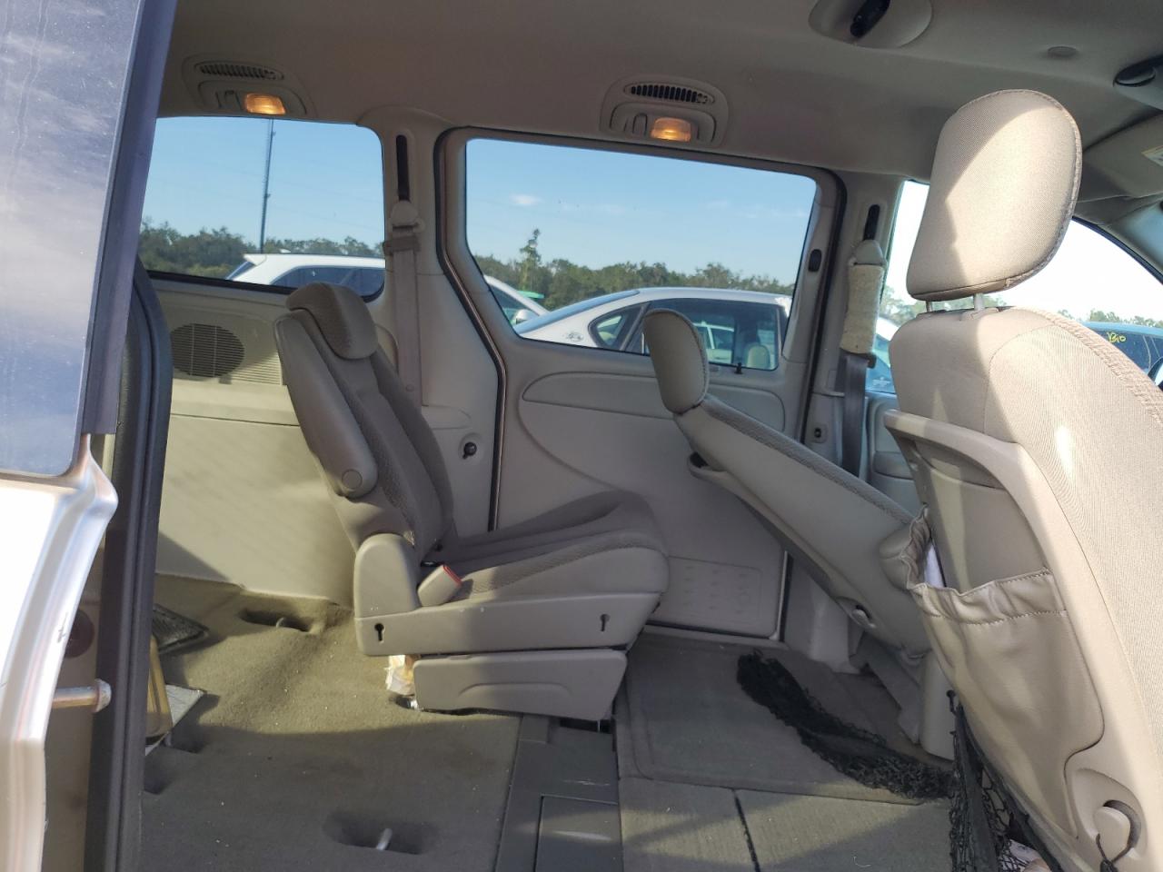 2005 Dodge Grand Caravan Sxt VIN: 2D4GP44L35R488382 Lot: 76236804