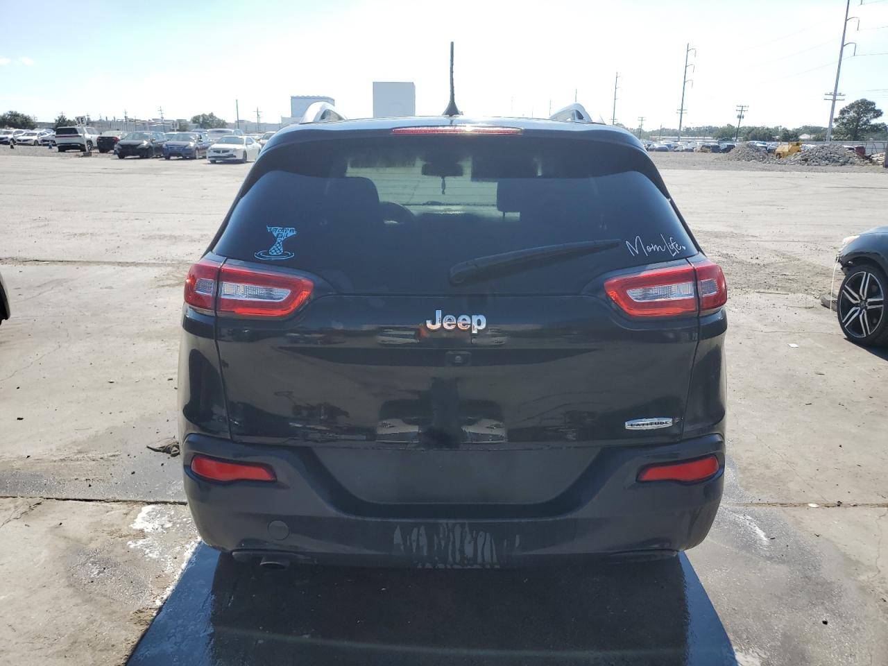 1C4PJLCB2HW642805 2017 Jeep Cherokee Latitude