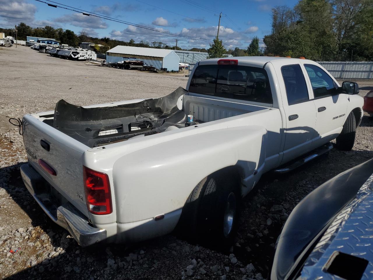 2004 Dodge RAM - Image 3