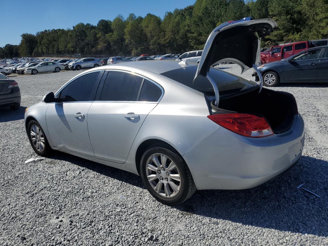 2012 Buick Regal - Image 2