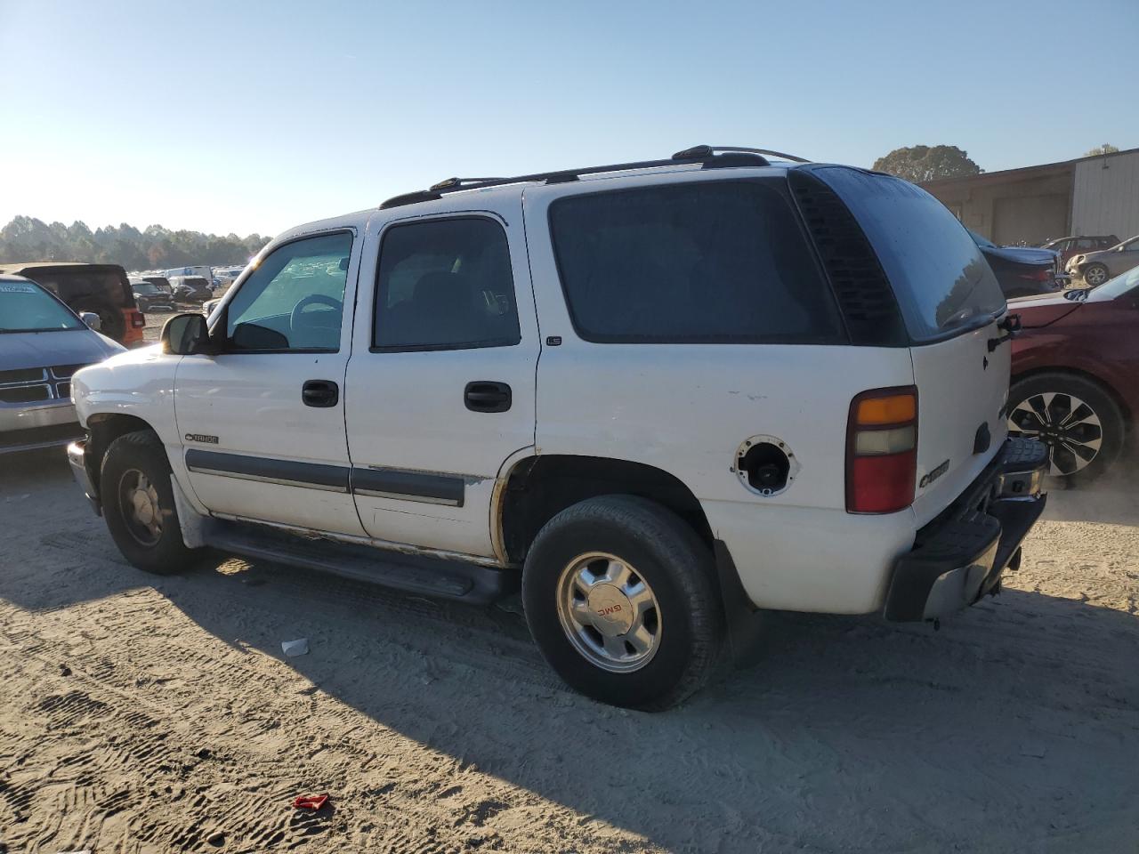 2002 Chevrolet Tahoe - Image 2