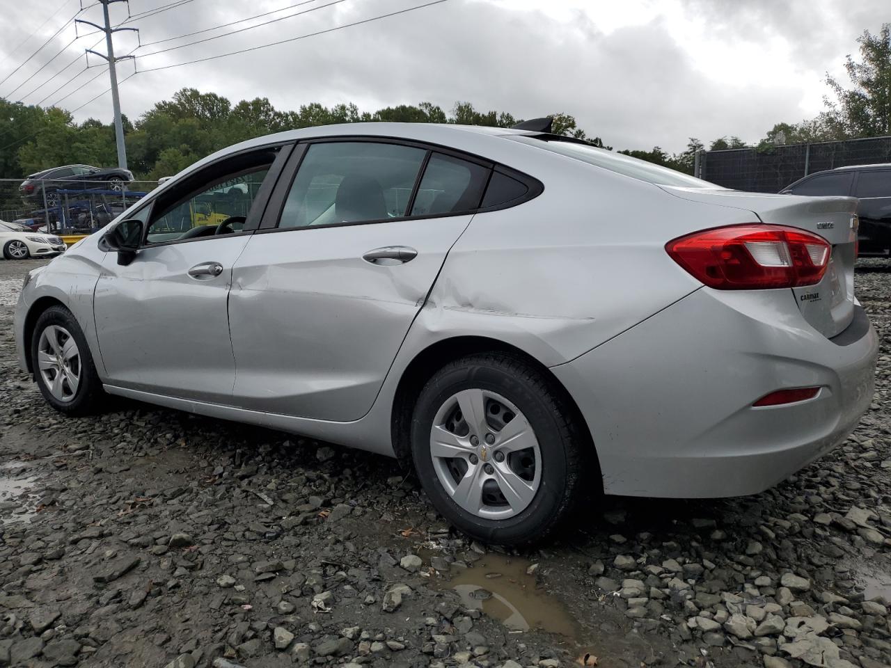 2017 Chevrolet Cruze - Image 2