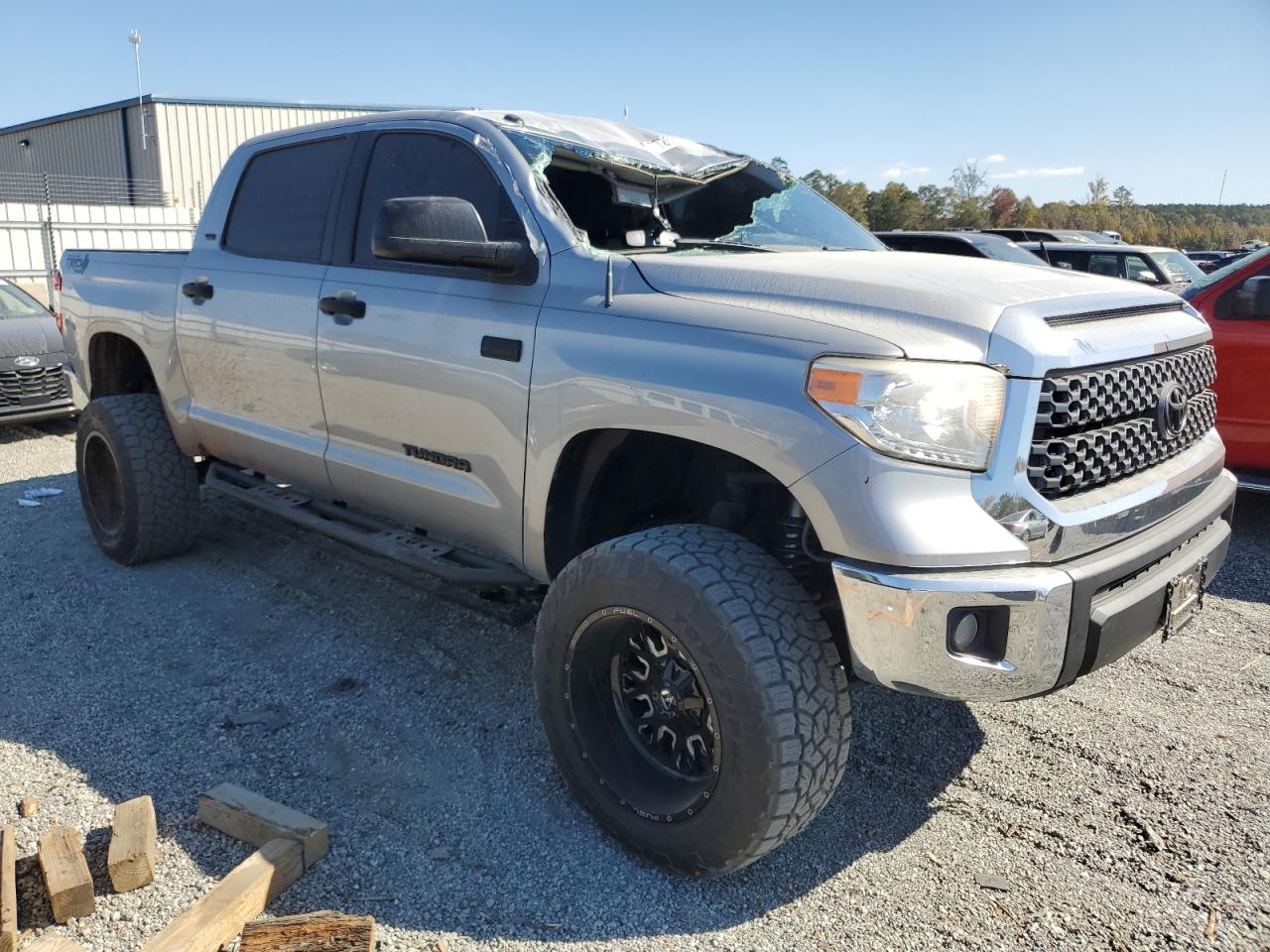 VIN 5TFDW5F1XHX677752 2017 TOYOTA TUNDRA no.4