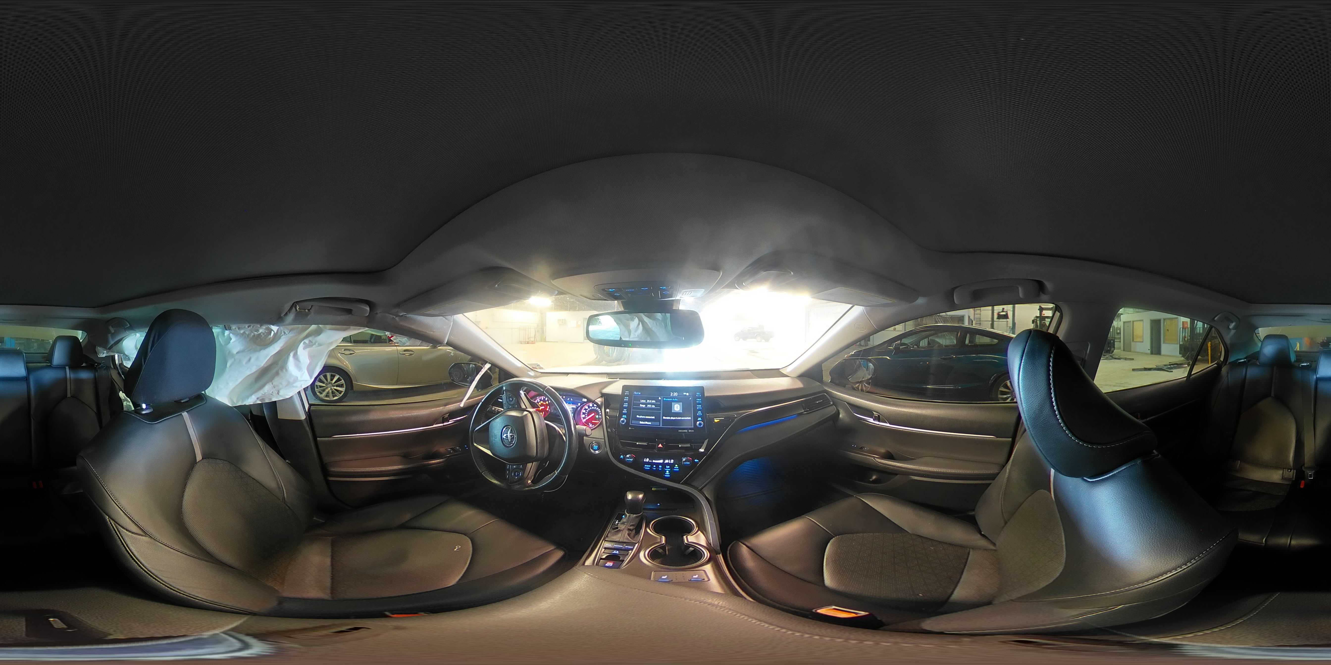 2022 Toyota Camry - Image 12