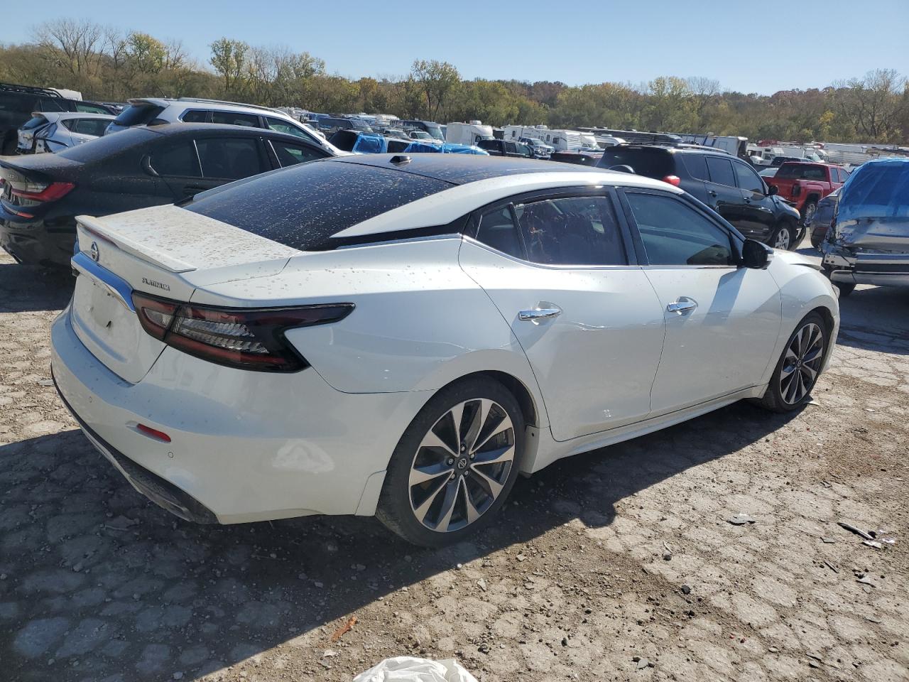 2019 Nissan Maxima - Image 3