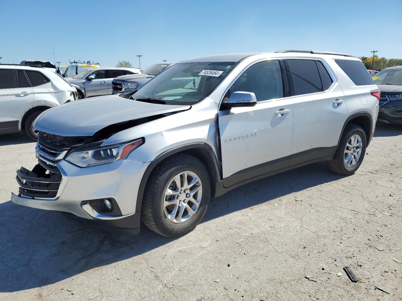 1GNERHKW0KJ205236 2019 Chevrolet Traverse Lt