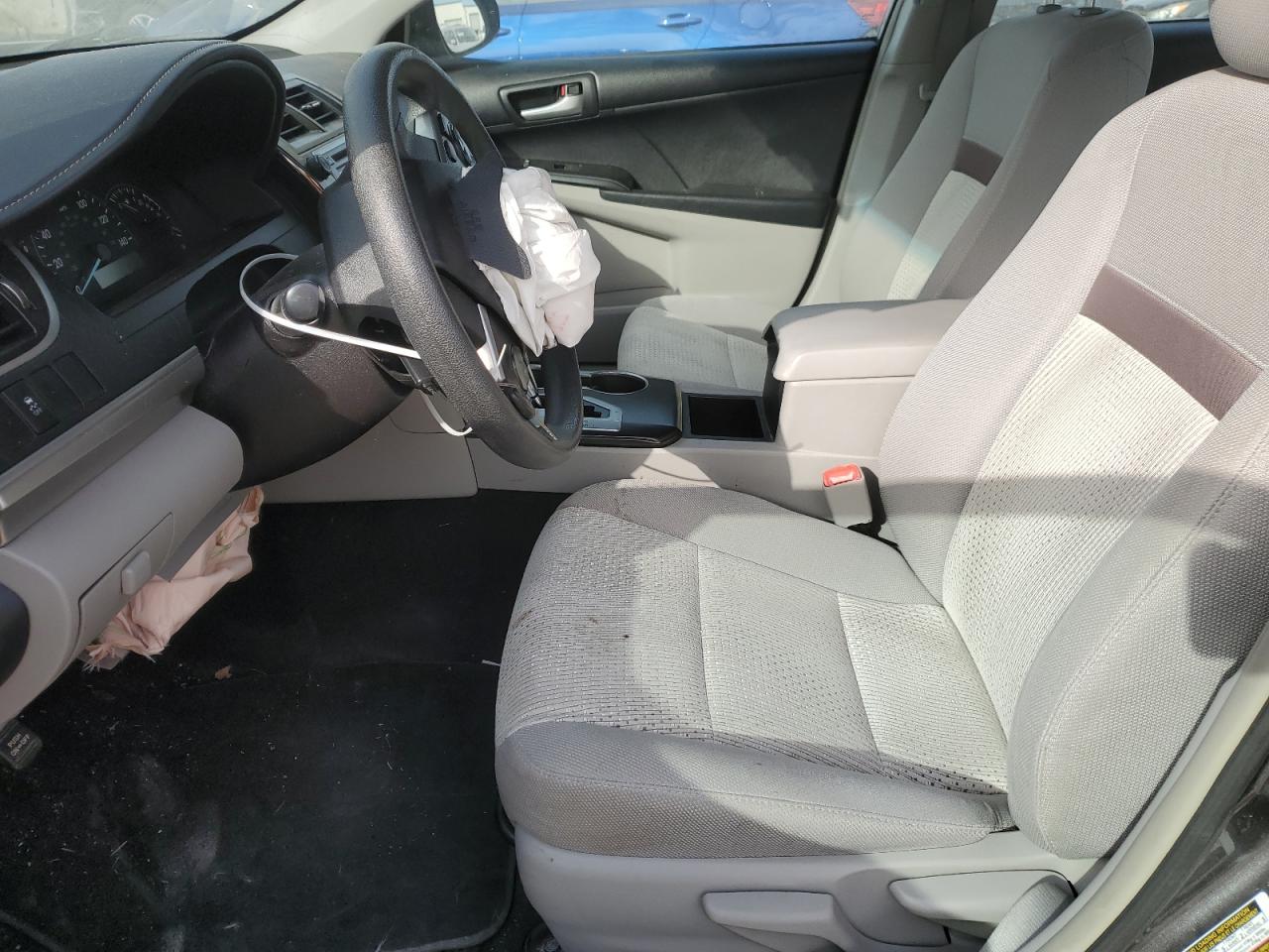 2014 Toyota Camry - Image 7
