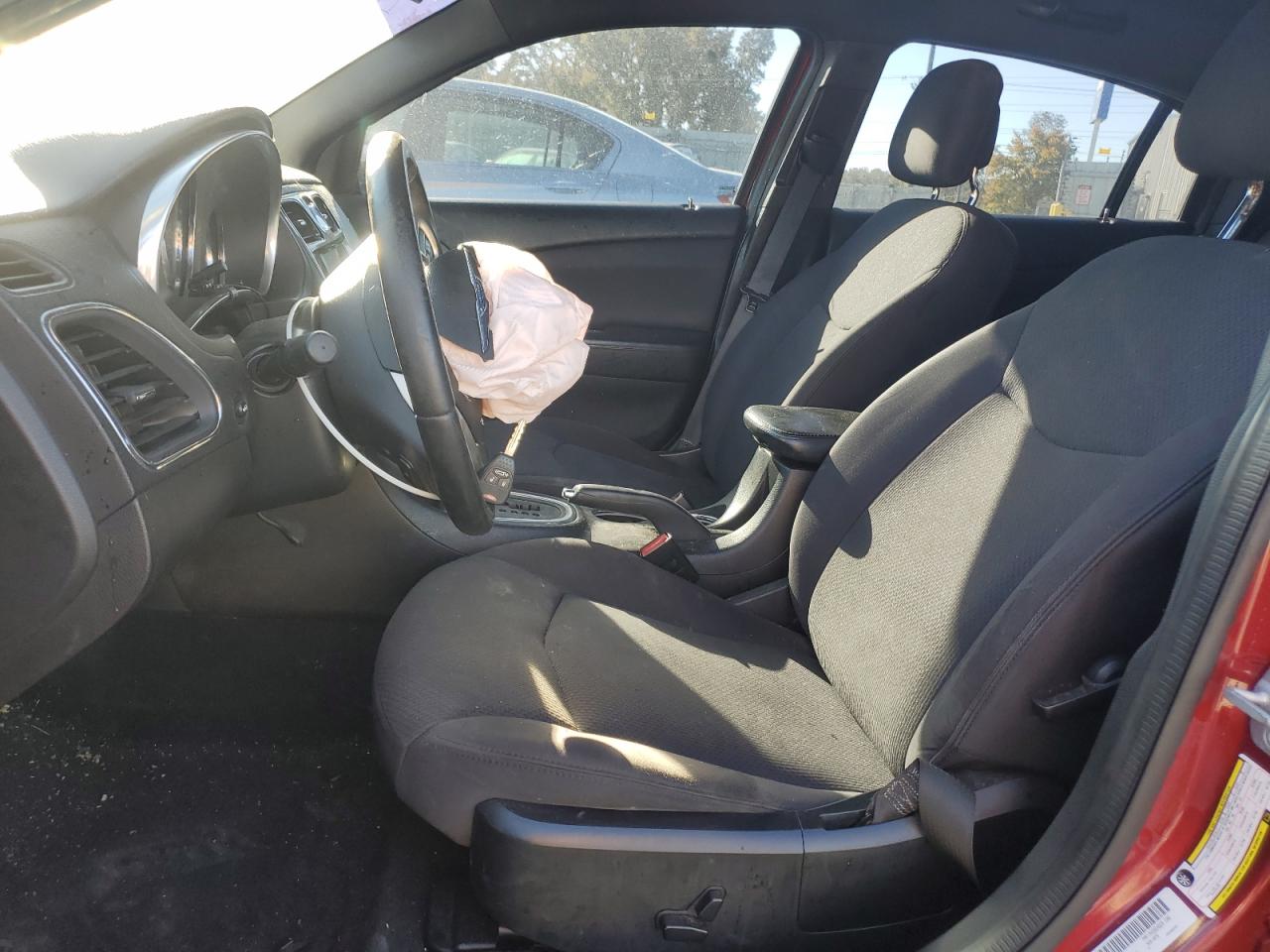 2013 Chrysler 200 - Image 7