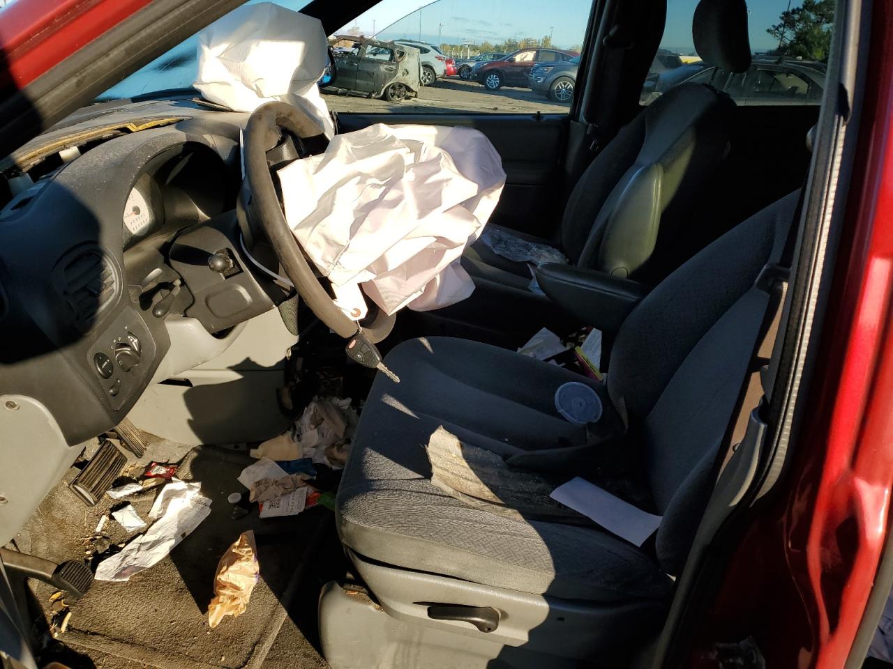 2004 Dodge Caravan Sxt VIN: 1D8GP45R14B566155 Lot: 75298504