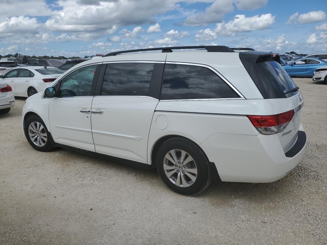 5FNRL5H6XFB011229 2015 HONDA ODYSSEY - Image 2