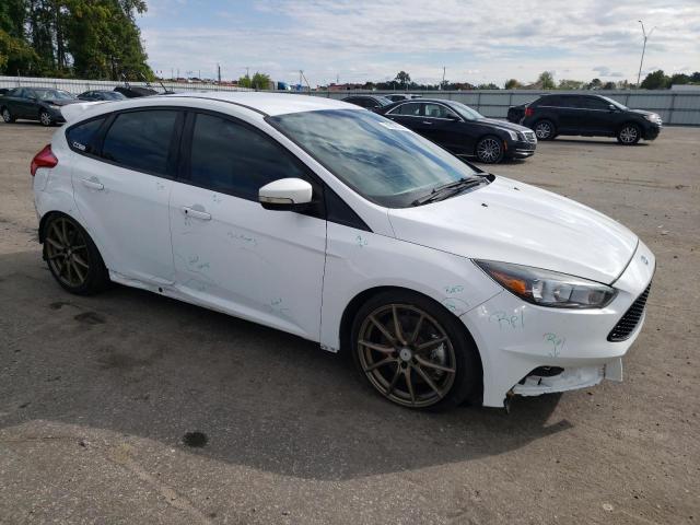  FORD FOCUS 2018 White