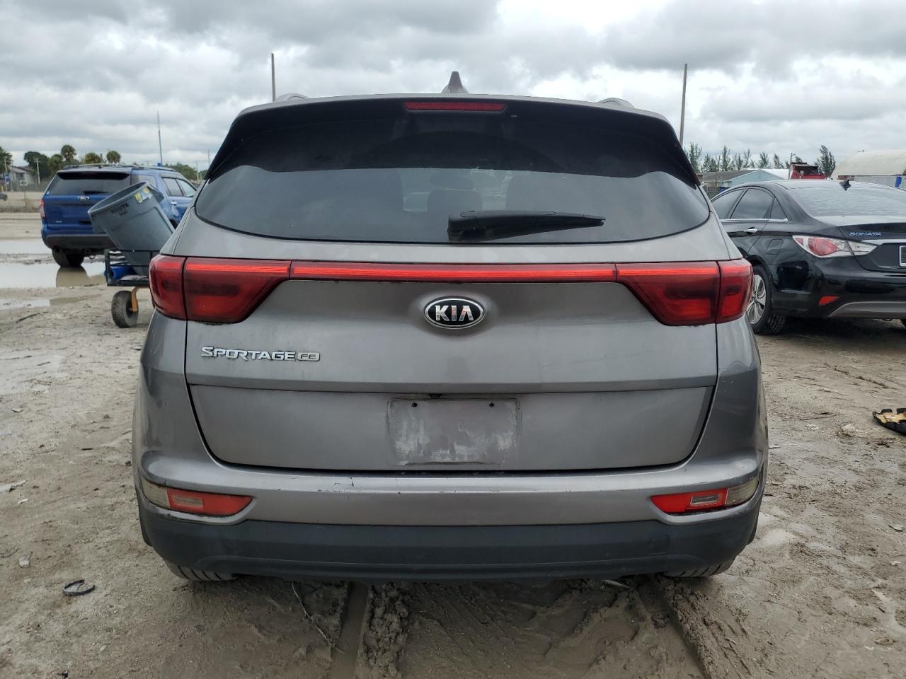 KNDPM3AC4H7208303 2017 Kia Sportage Lx