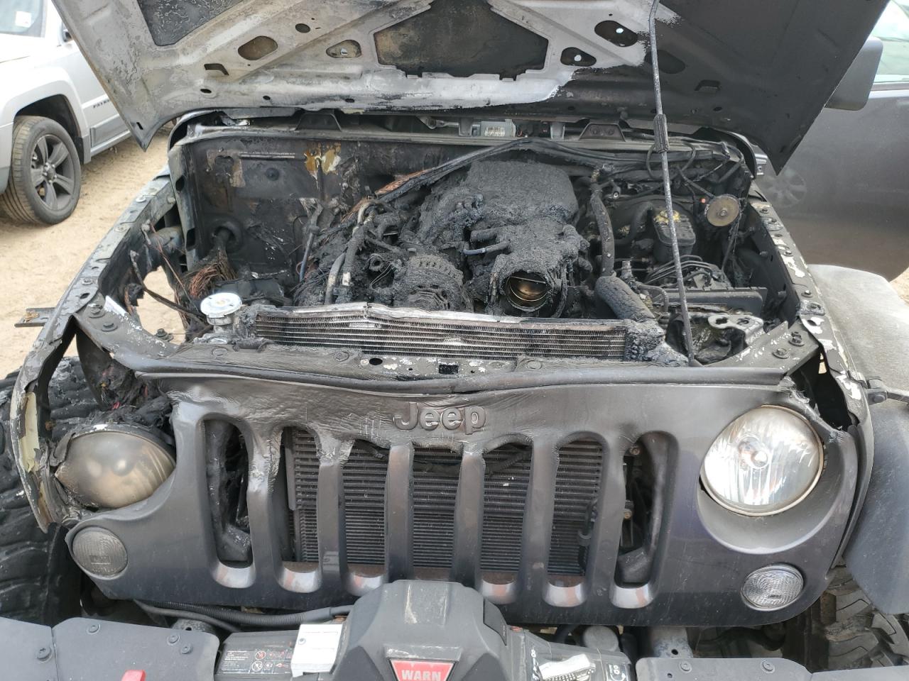 2017 Jeep Wrangler - Image 12