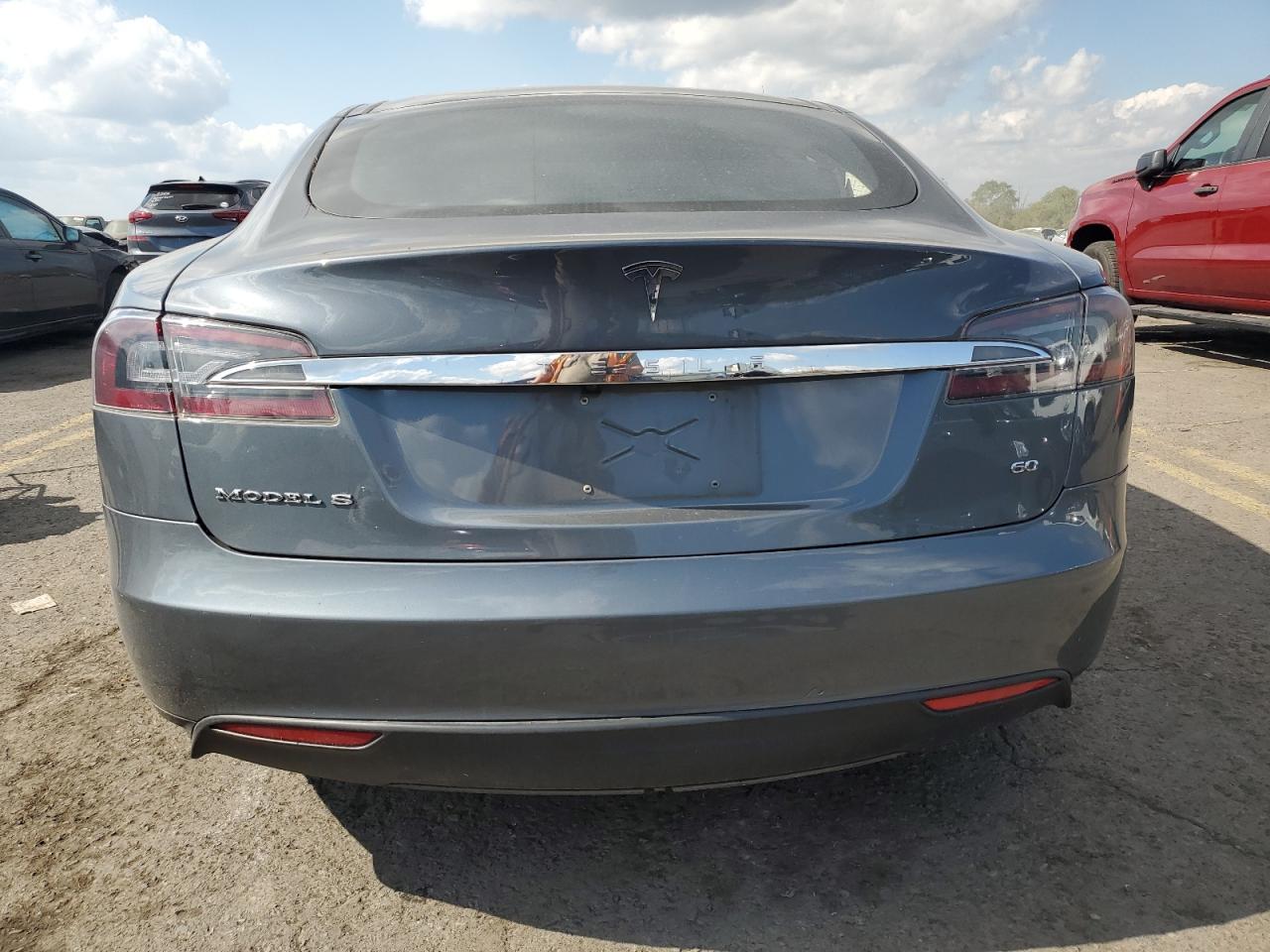 2014 Tesla Model S VIN: 5YJSA1S16EFP52585 Lot: 73780014