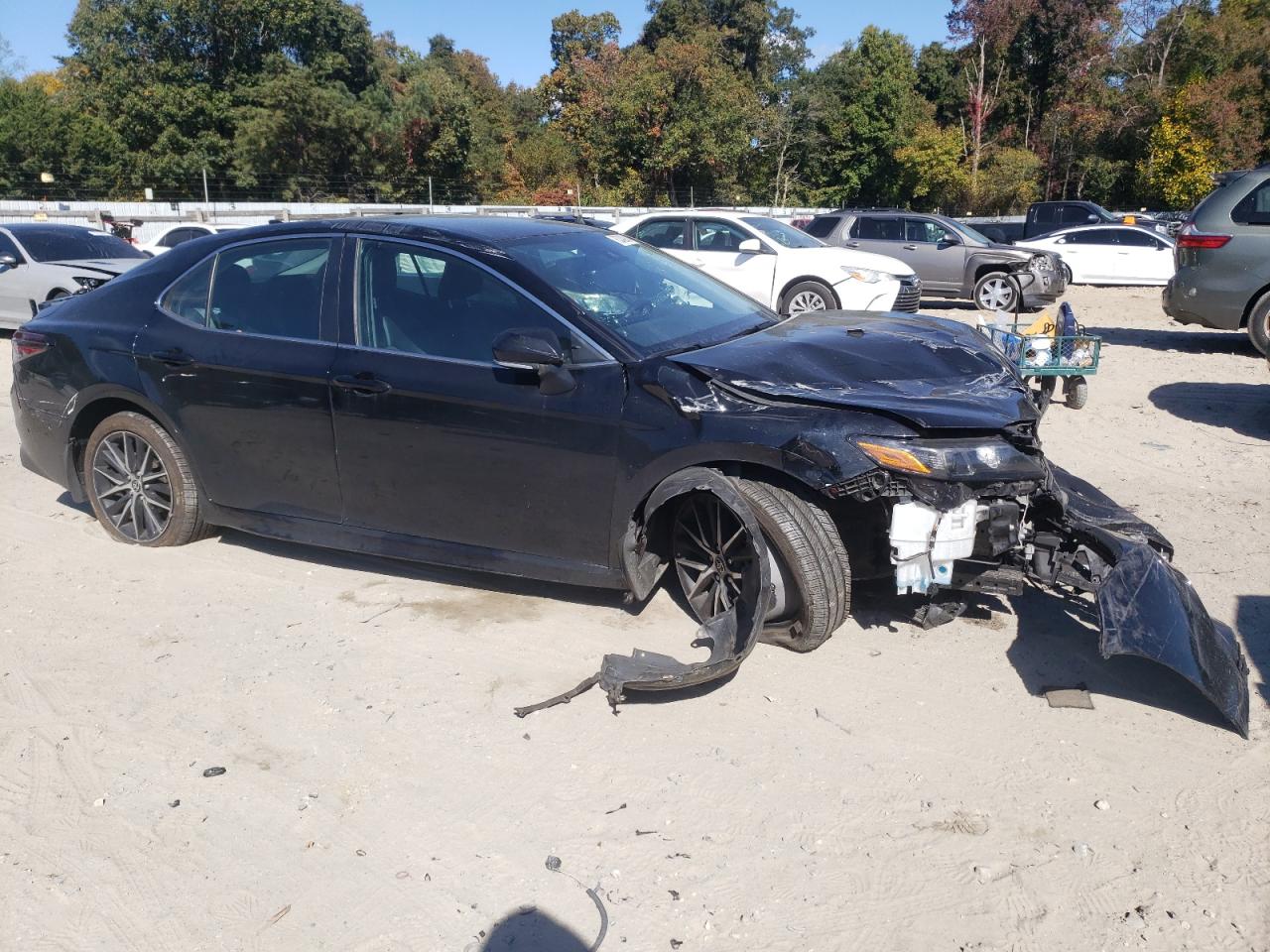 2022 Toyota Camry - Image 4