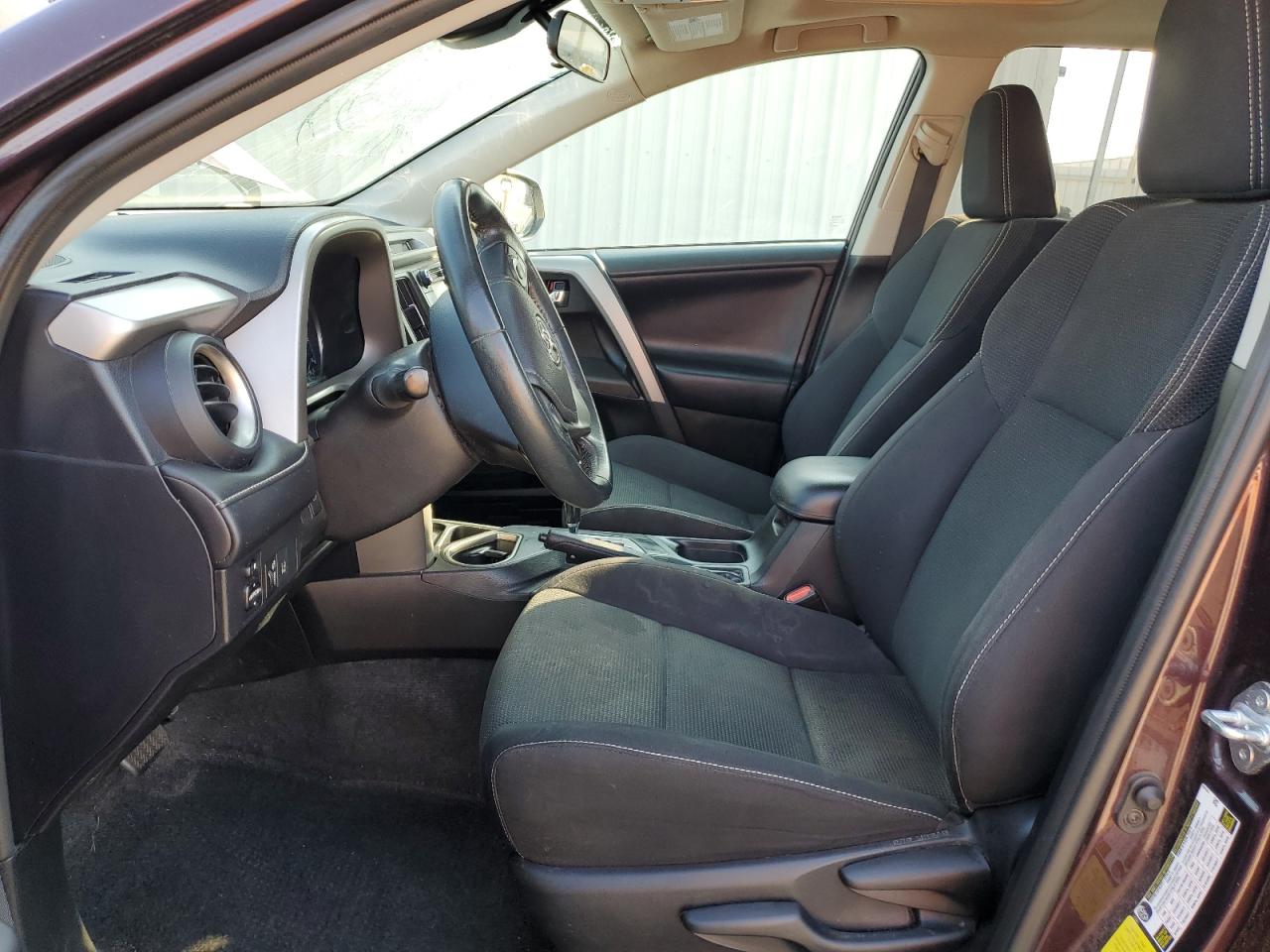 2017 Toyota RAV 4 - Image 7