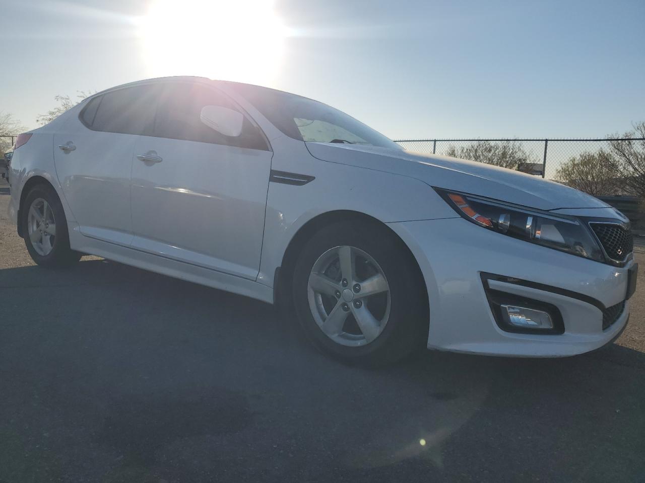 VIN KNAGM4A79F5652193 2015 KIA OPTIMA no.4