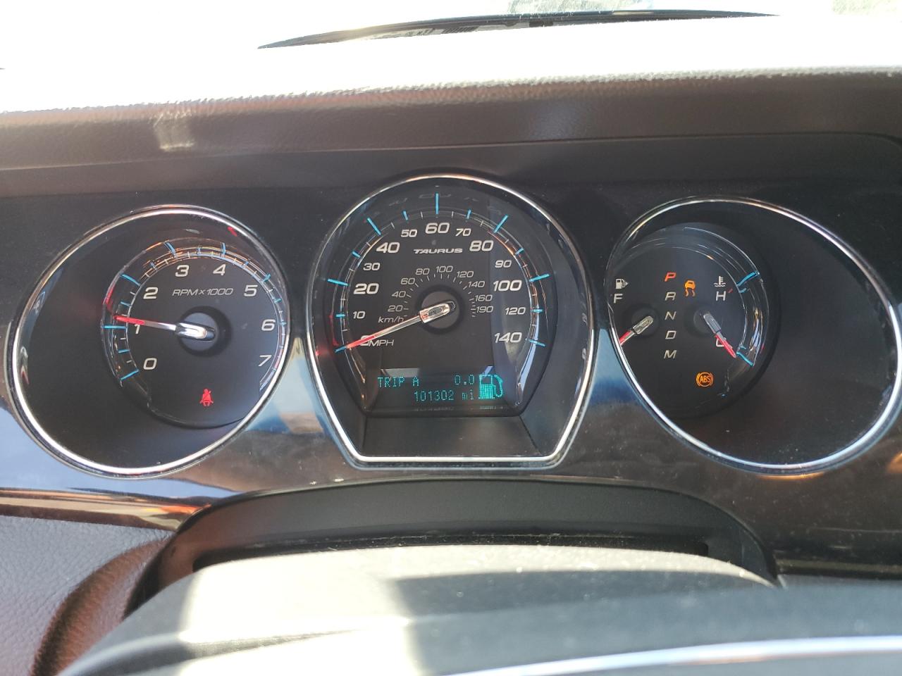 2010 Ford Taurus Limited VIN: 1FAHP2FW0AG140408 Lot: 75484624