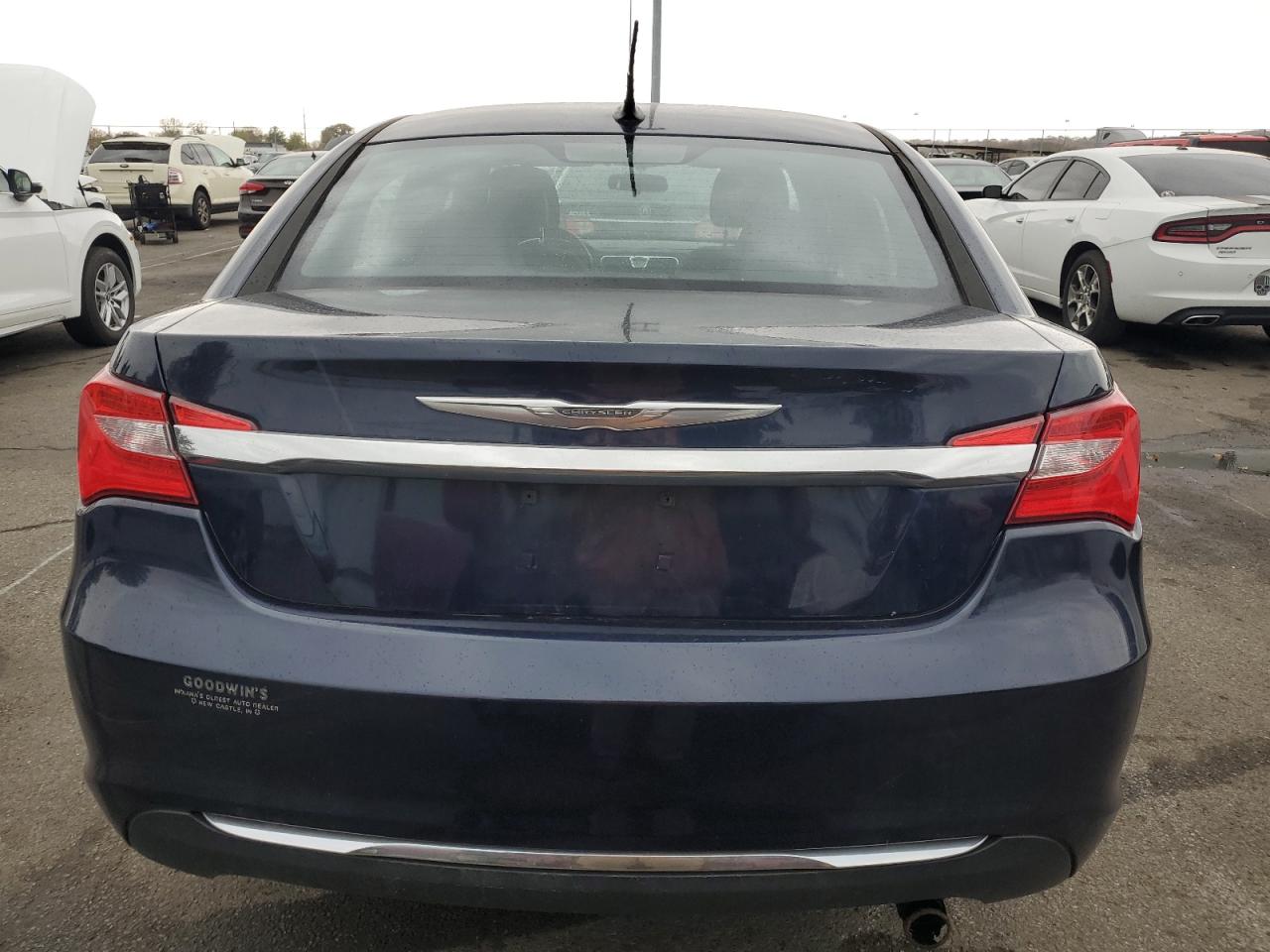 2014 Chrysler 200 - Image 6