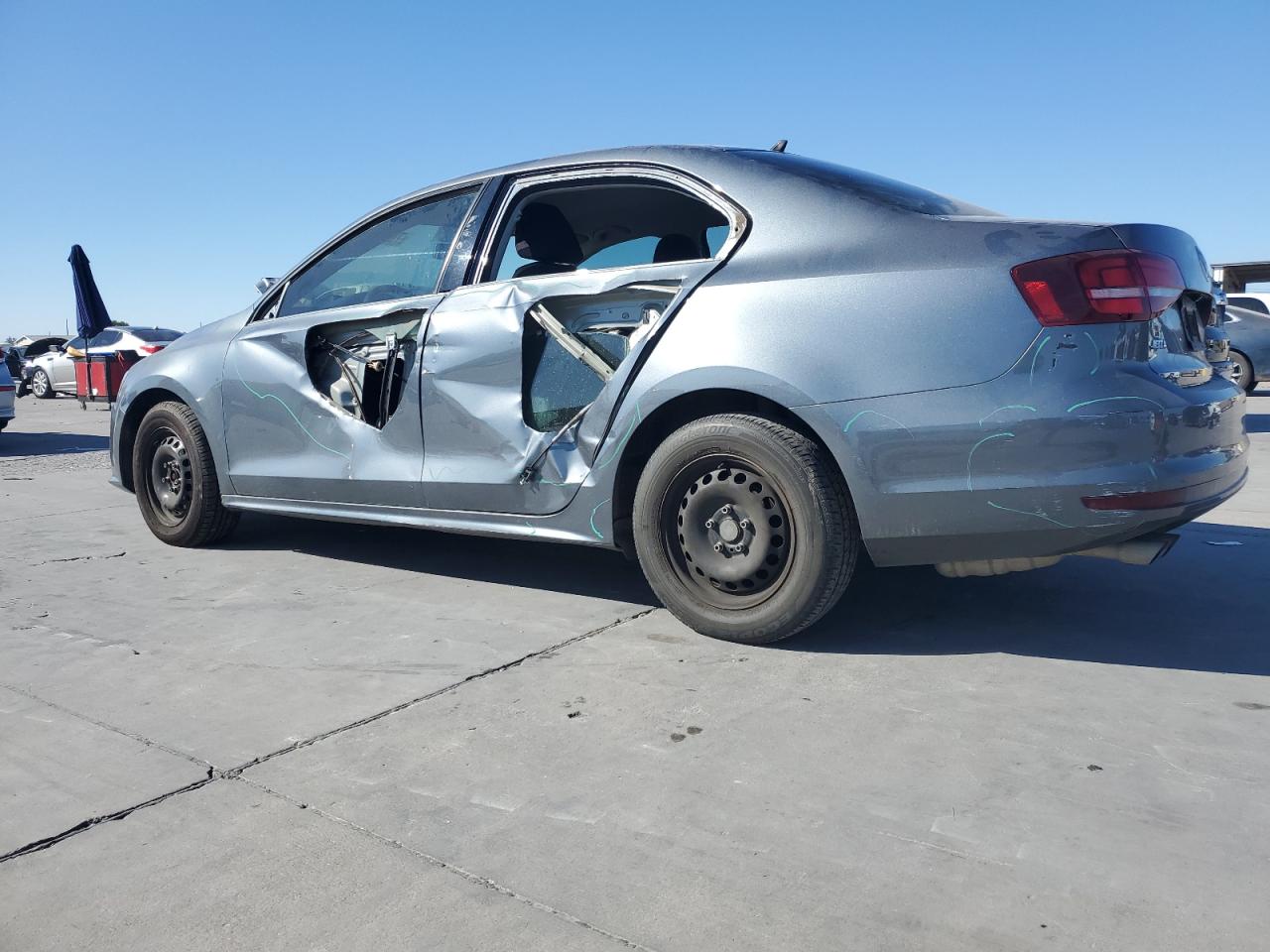 2016 Volkswagen Jetta - Image 2