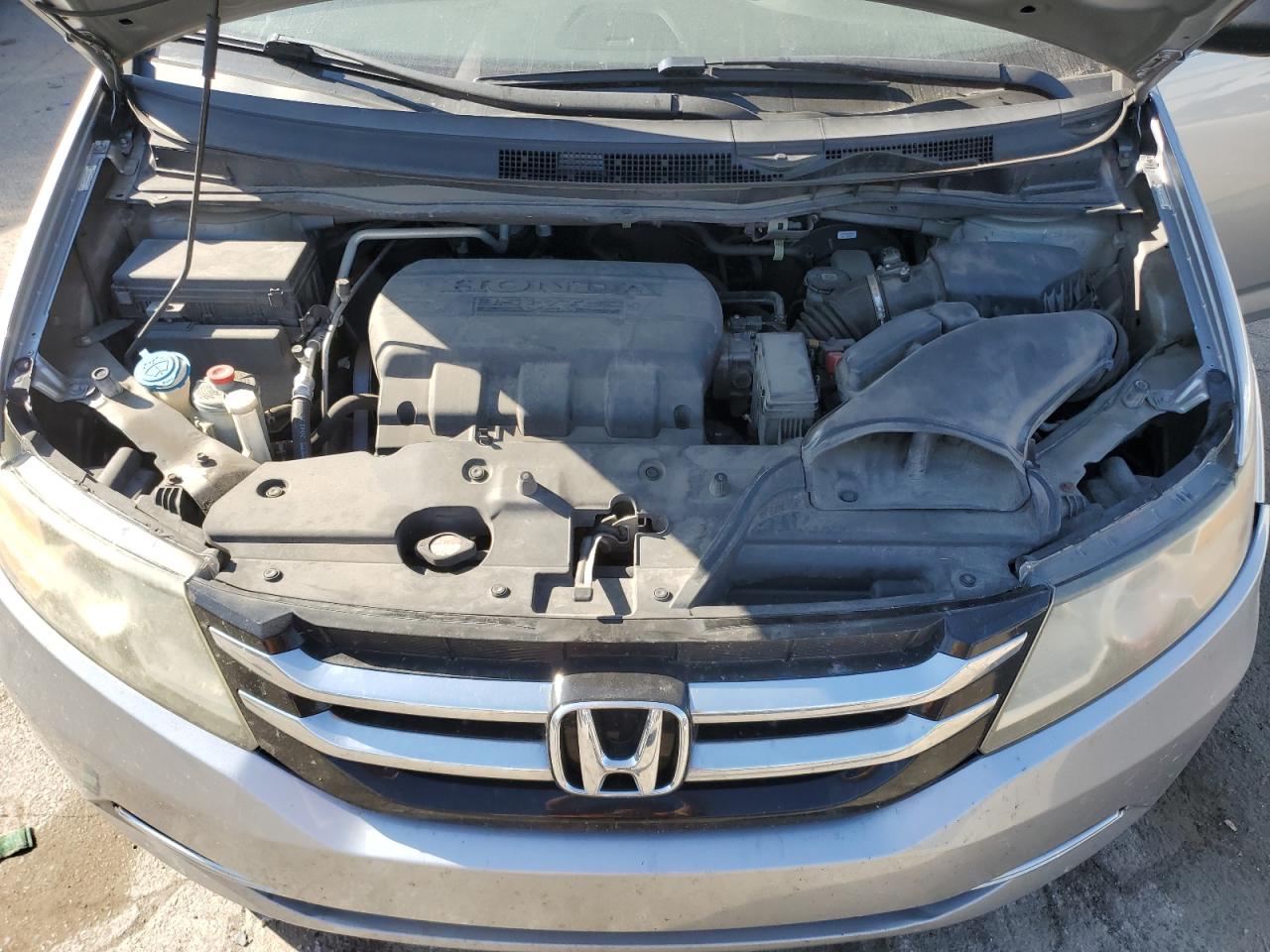 2016 Honda Odyssey - Image 12