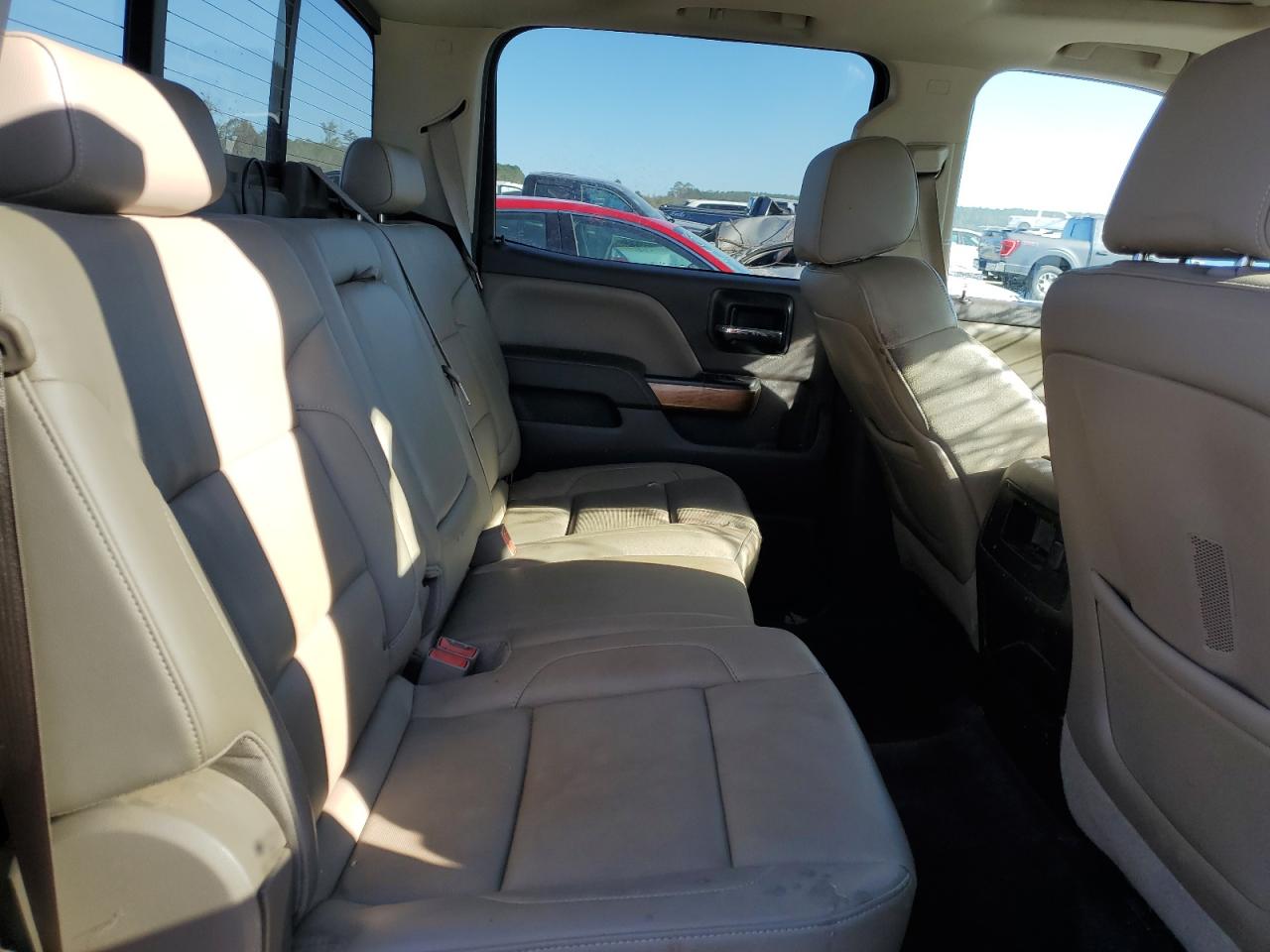 2014 Chevrolet Silverado - Image 10