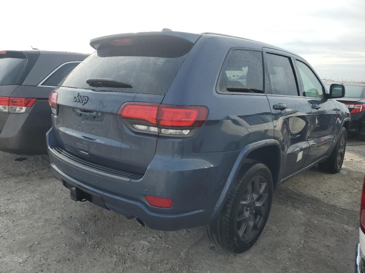 2021 Jeep Grand Cherokee - Image 3