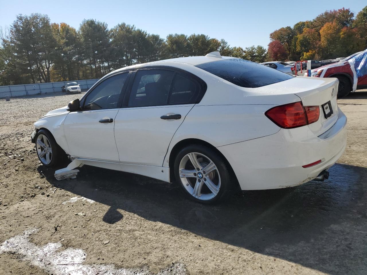 VIN WBA3B5C51DF597011 2013 BMW 3 SERIES no.2