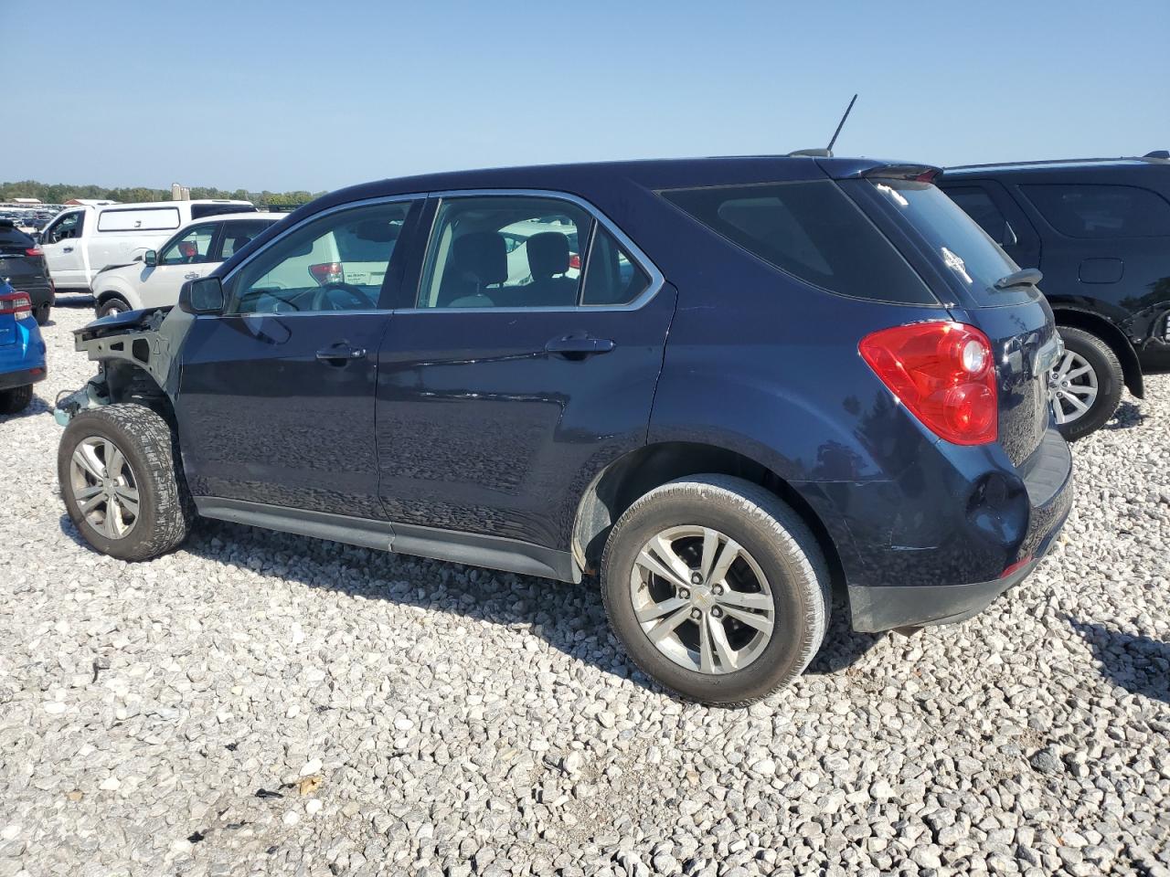 2015 Chevrolet Equinox - Image 2